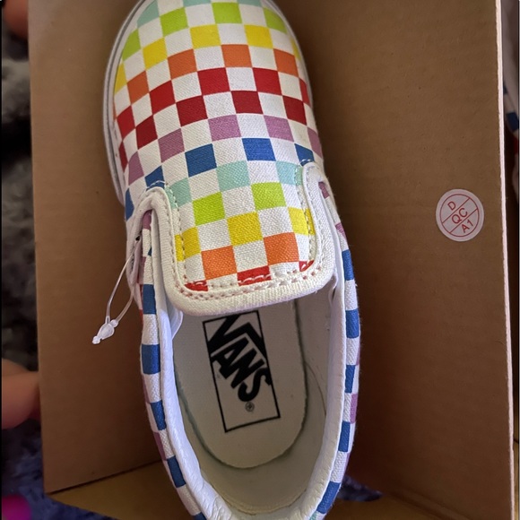 ❌Toddler Checkerboard Rainbow slip on❌ - Picture 3 of 4